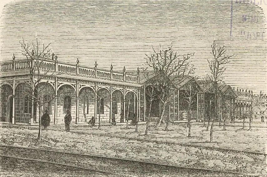 Santiago - Vista exterior de la estación de ferrocarriles (1872) — 1872 | Chile de Ayer