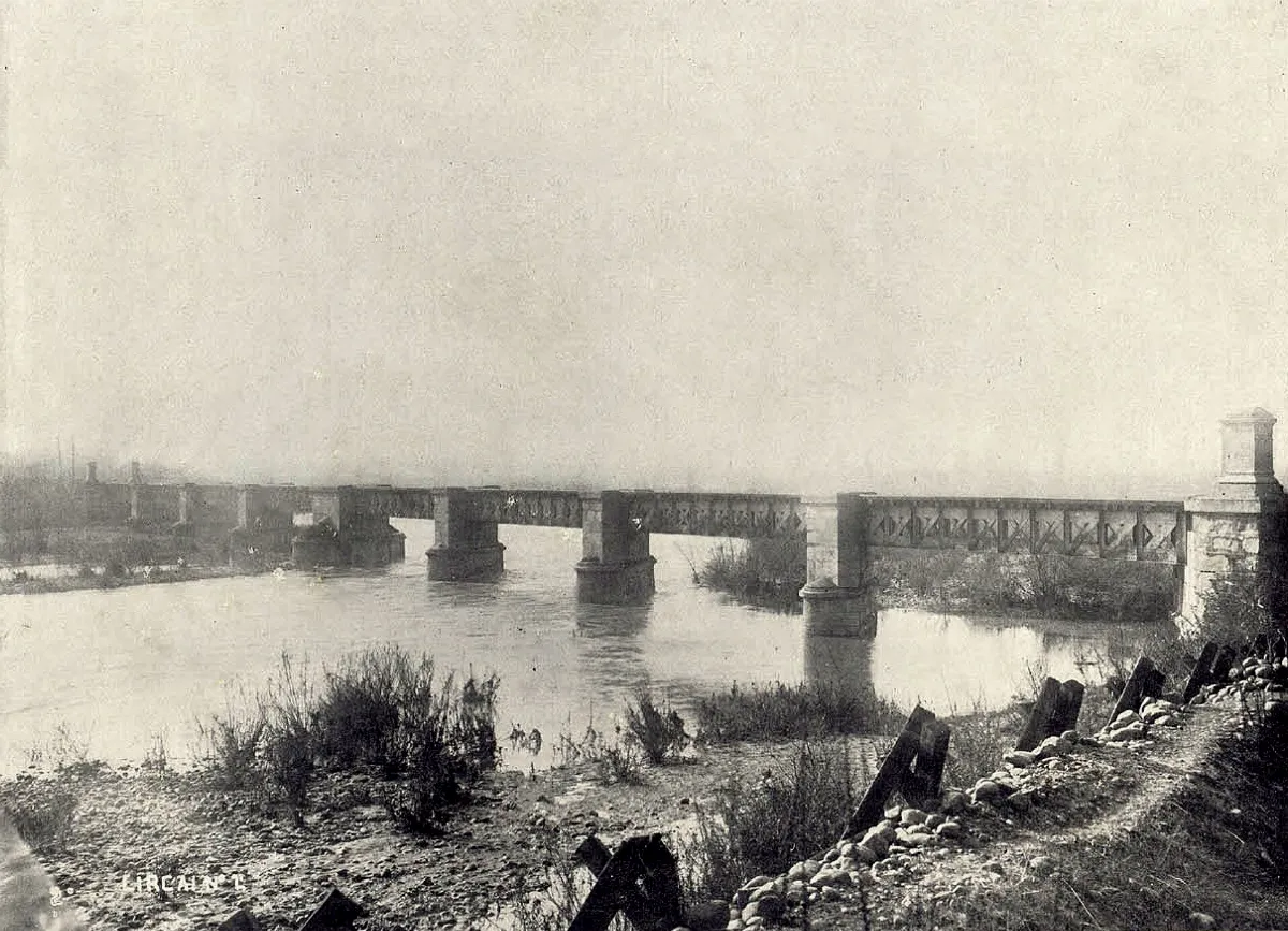 Puente ferroviario n°1 sobre el río Lircay, ca. 1900 — aprox. 1909 | Chile de Ayer