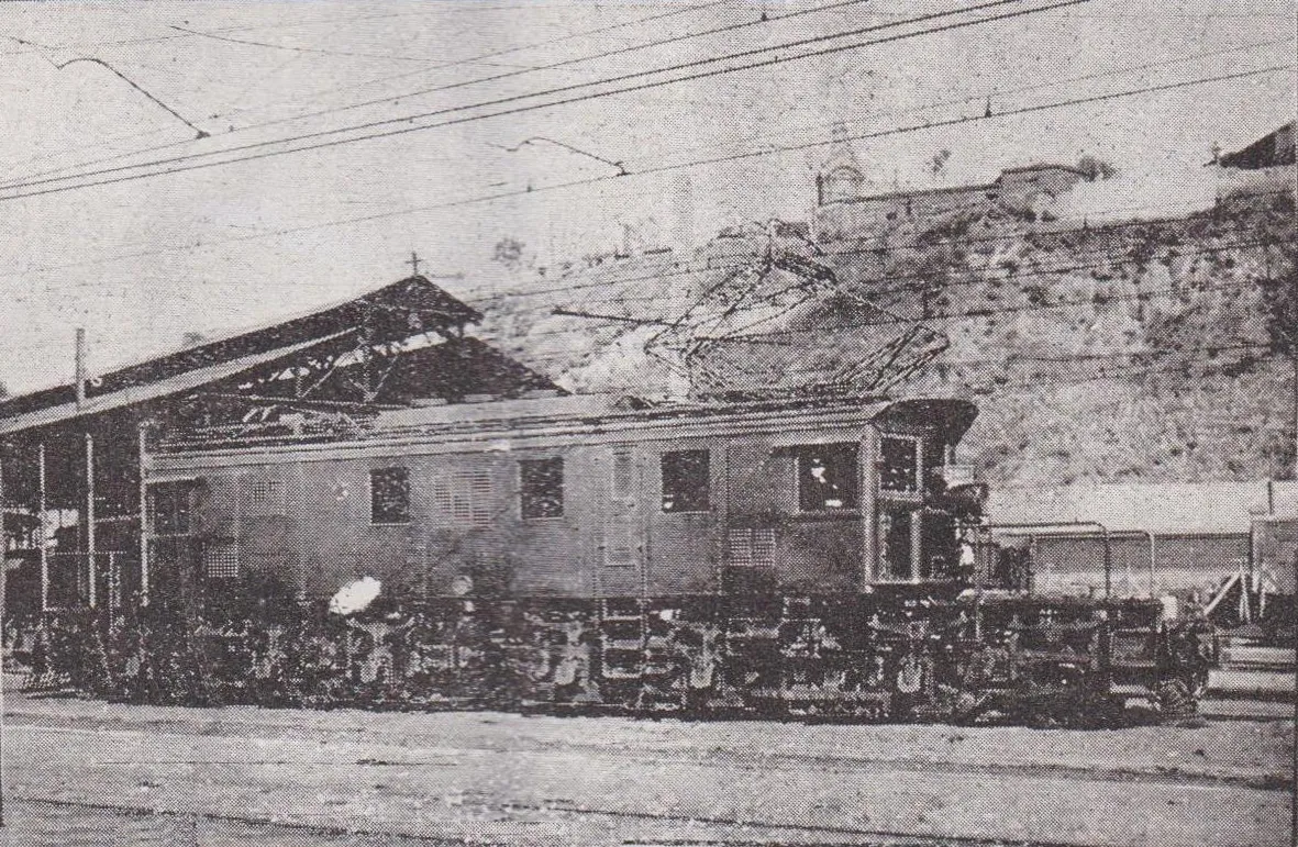 Locomotora eléctrica tipo Expreso, Santiago a Valparaíso, circa 1929 — aprox. 1929 | Chile de Ayer