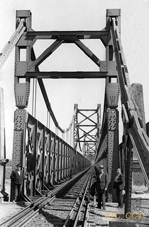 Puente ferroviario del Maule, circa 1920 — aprox. 1920 | Chile de Ayer