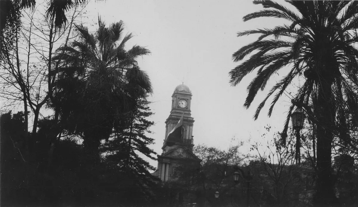 Palacio de la Real Audiencia de Santiago, usado como oficina de Correos — Década de 1940 | Chile de Ayer