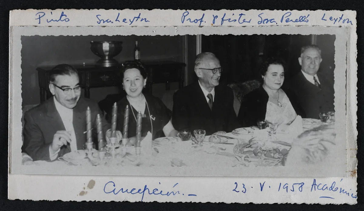 Reunión social de académicos en Concepción. Chile 1958. — aprox. 1958 | Chile de Ayer