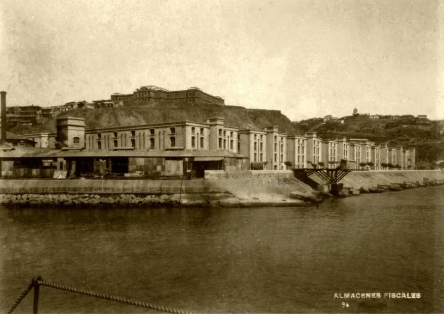 Almacenes Fiscales de Valparaíso — aprox. 1890–1930 | Chile de Ayer