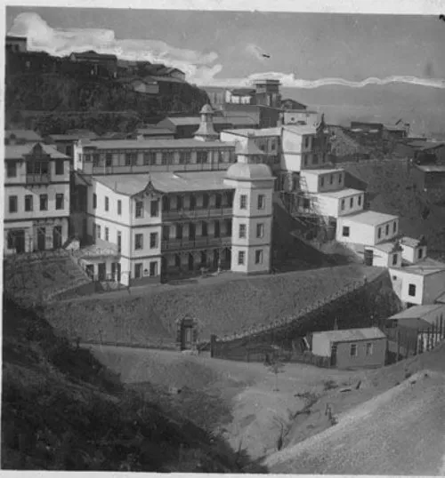 Desaparecida escuela 45 del cerro Santo Domingo — aprox. 1890–1930 | Chile de Ayer