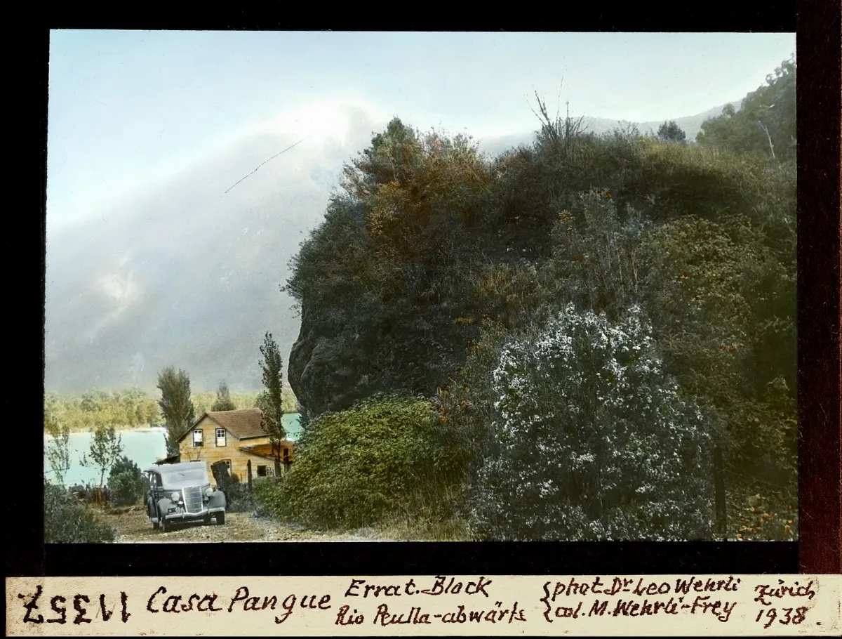 Diapositiva coloreada de Casa Pangue bajando hacia Peulla, 1938 — aprox. 1938–1940 | Chile de Ayer