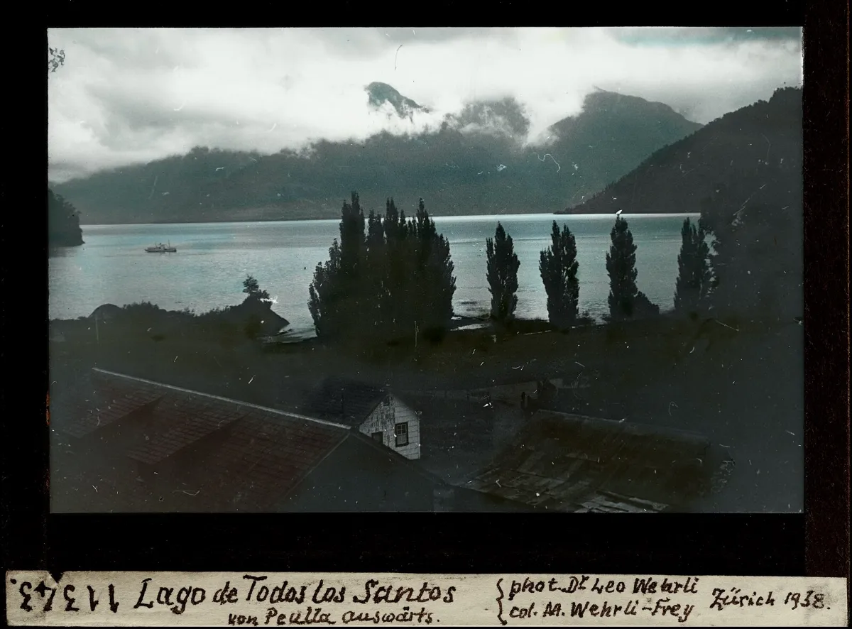 Diapositiva coloreada del lago Todos los Santos desde Peulla (1938) — aprox. 1938–1940 | Chile de Ayer