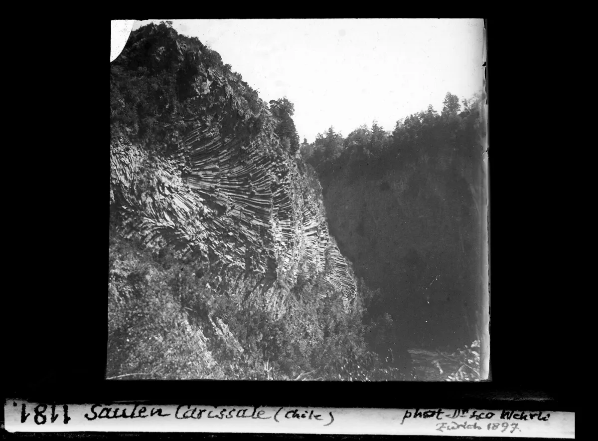 Salten (Drossale) - Formación basáltica, 1897 — aprox. 1897–1940 | Chile de Ayer