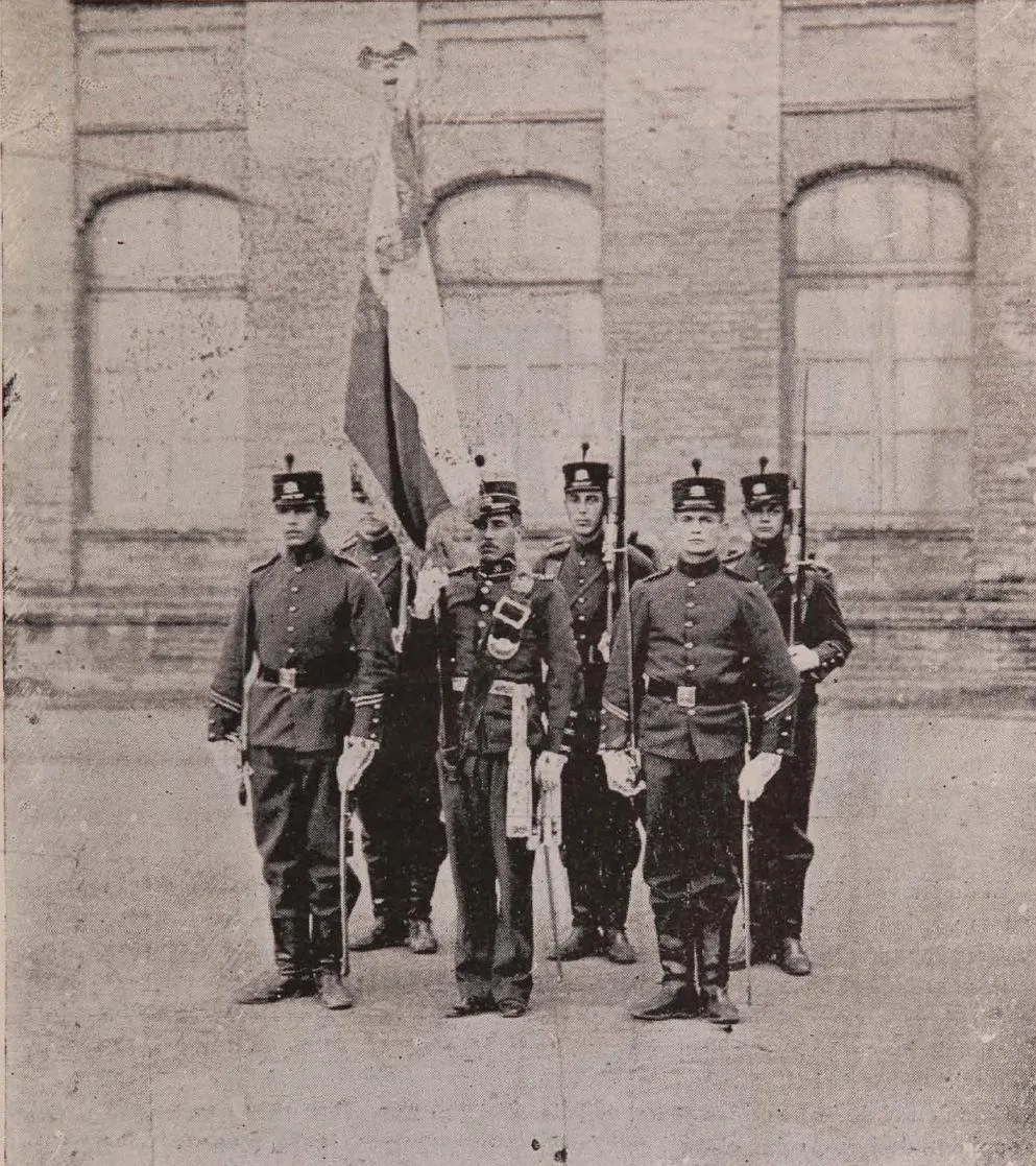 Estandarte del Batallón Buin, 1.º de Infantería, y su escolta — aprox. 1901–1930 | Chile de Ayer