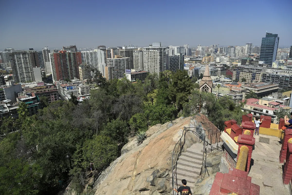 Vista hacia el suroeste desde la cima del Cerro Santa Lucía — aprox. 1880–1930 | Chile de Ayer