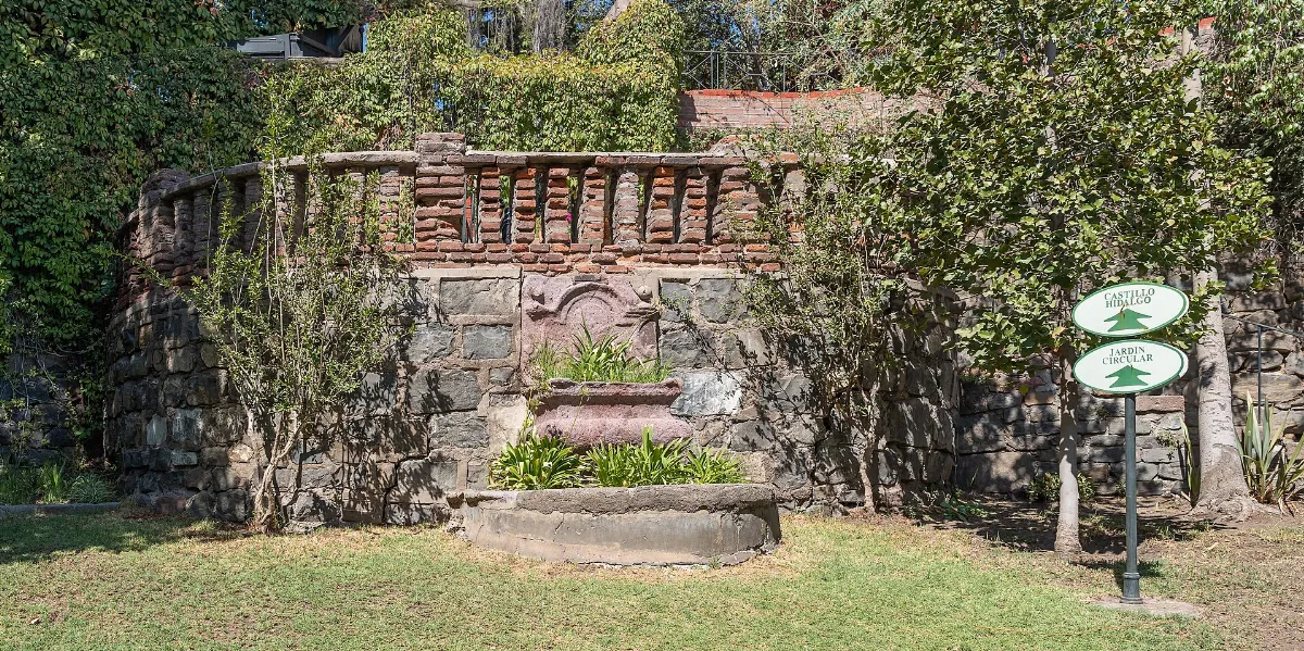 Jardín del Cerro Santa Lucía — aprox. 1880–1930 | Chile de Ayer