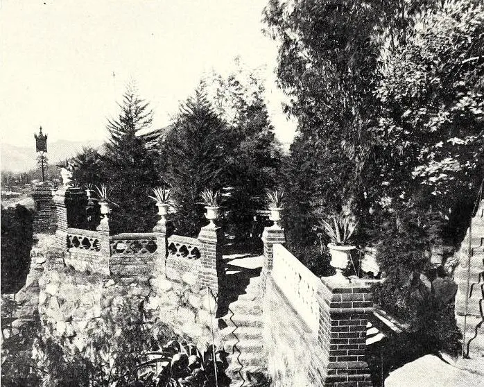 Ascenso pintoresco al Cerro Santa Lucía, Santiago — aprox. 1904–1930 | Chile de Ayer