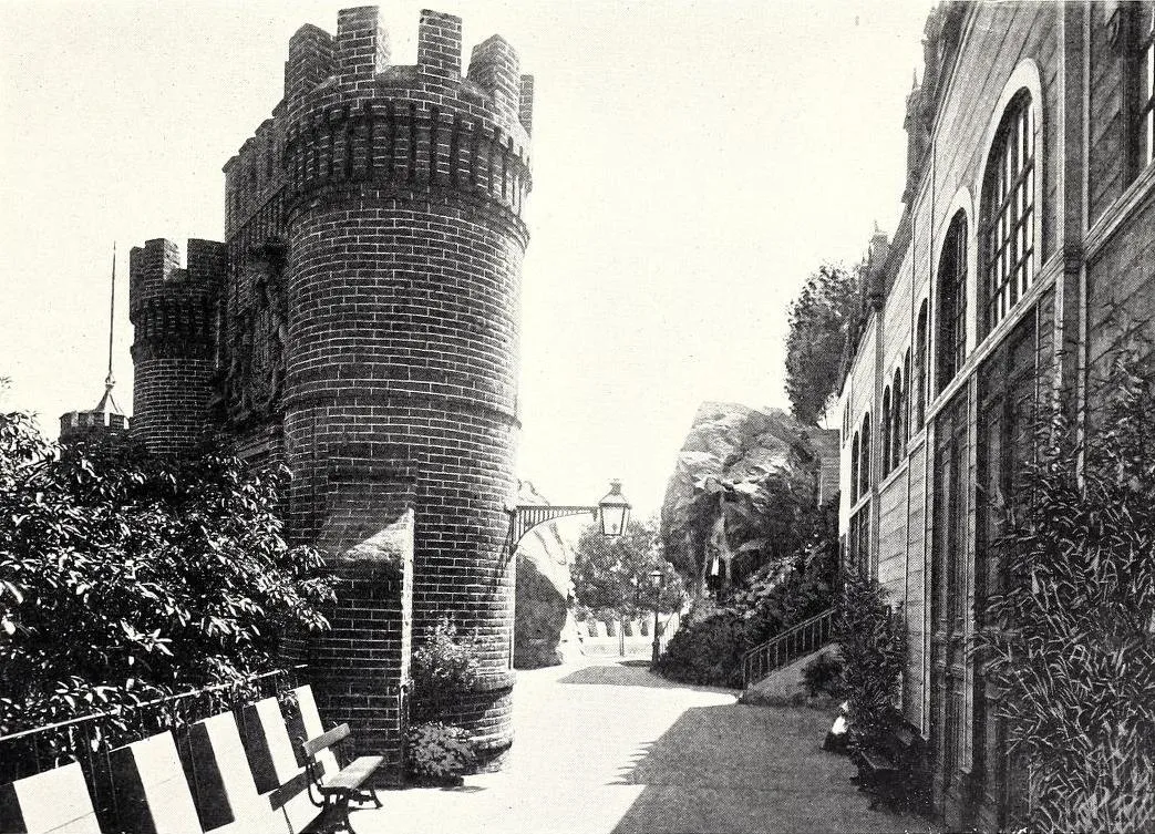 Torreón del Cerro Santa Lucía, Santiago — aprox. 1904–1930 | Chile de Ayer