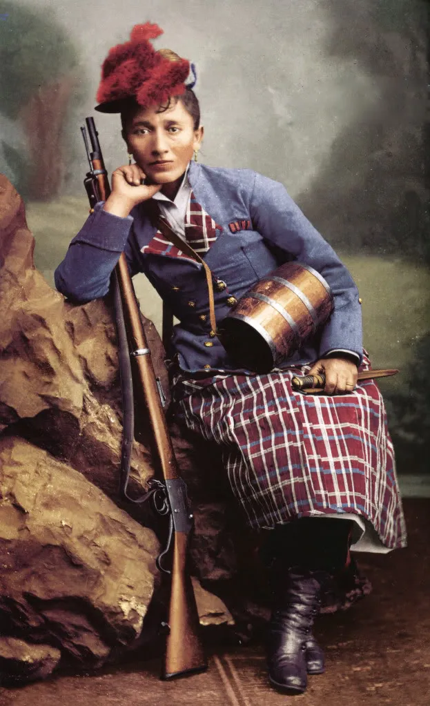 Irene Morales, soldado chilena, fotografiada en Lima, 1881 — aprox. 1881 | Chile de Ayer