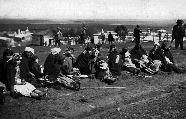Mapuches en Nueva Imperial, Región de la Araucanía, Chile — aprox. 1900 | Chile de Ayer