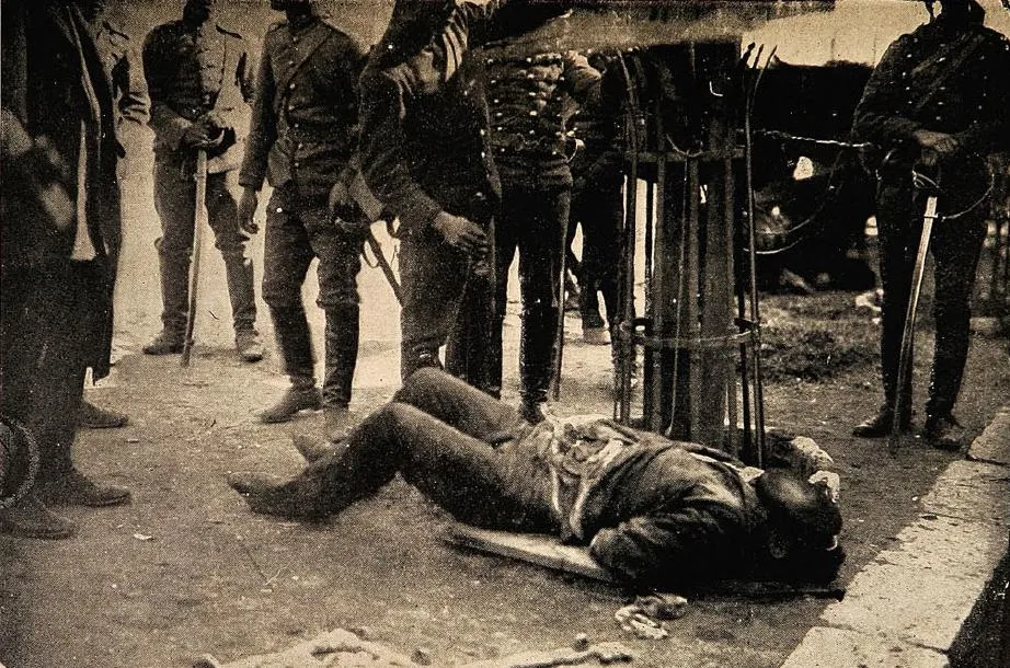 Primer fusilado por incendiario durante el terremoto de Valparaíso de 1906 — aprox. 1906 | Chile de Ayer