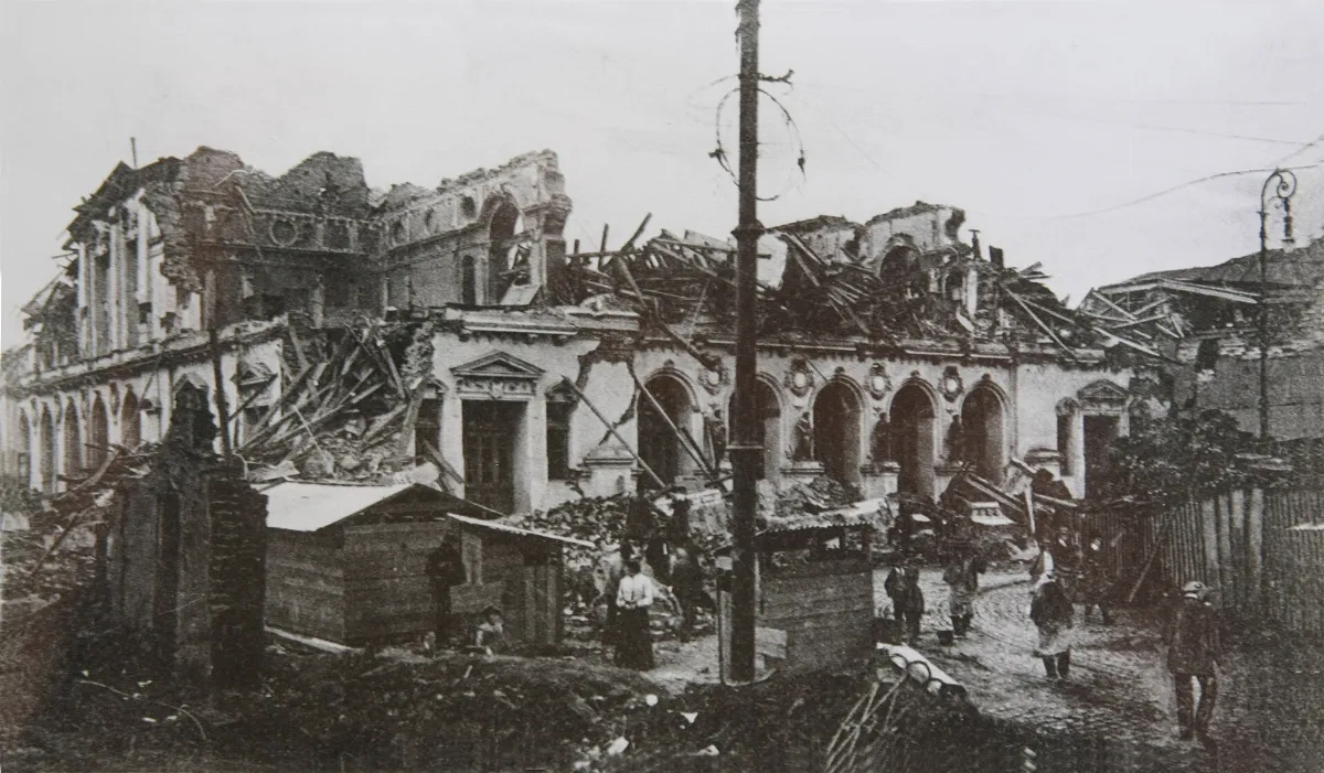Teatro de la Victoria tras el terremoto de Valparaíso de 1906 — aprox. 1906 | Chile de Ayer