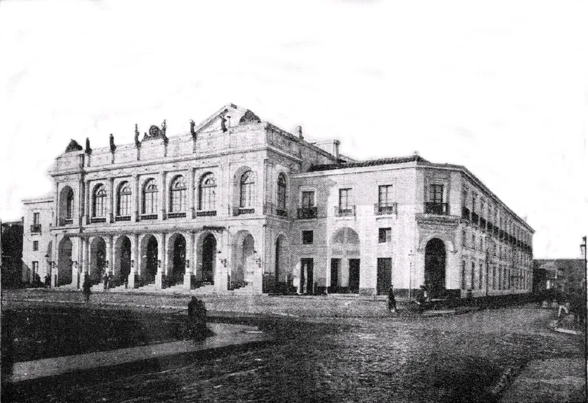 Teatro Municipal de Santiago a principios del siglo XX. — aprox. 1900 | Chile de Ayer