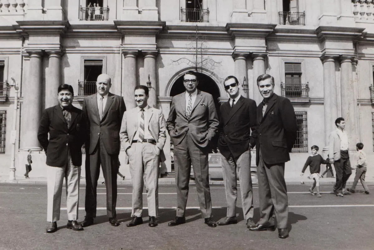 Ariel Ramírez, Eduardo Falú y los Fronterizos en La Moneda, Santiago, 1969 — aprox. 1969 | Chile de Ayer