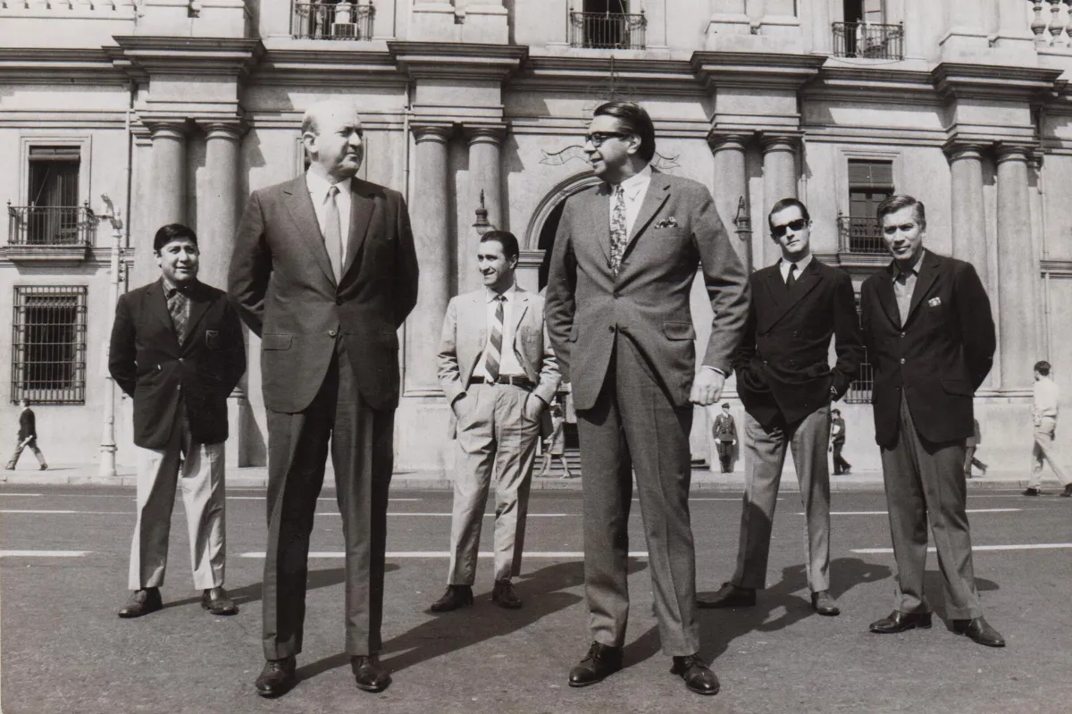 Ariel Ramírez, Eduardo Falú y los Fronterizos en La Moneda, Santiago, 1969 — aprox. 1969 | Chile de Ayer