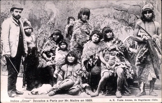 Indígenas onas llevados a París por Mr. Maitre en 1889 — aprox. 1900 | Chile de Ayer