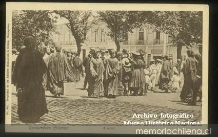 A misa — 1911 | Chile de Ayer