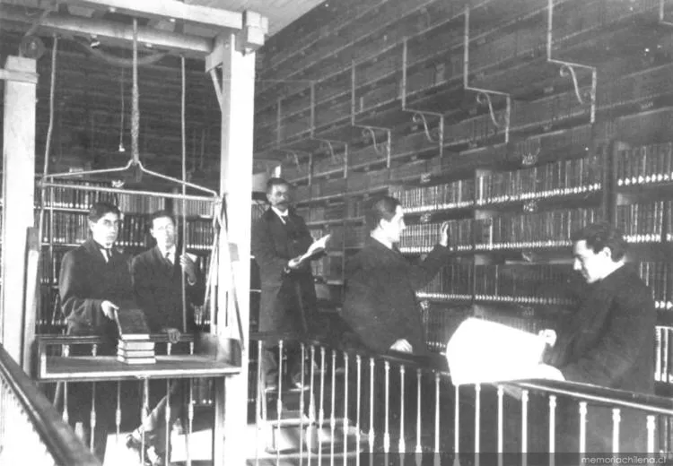 Biblioteca Nacional, hacia 1900 — 1900 | Chile de Ayer