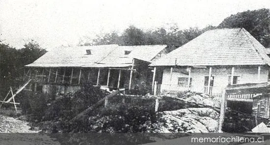 Casas en Puerto Bajo Pisagua, en la desembocadura del río Baker — 1928 | Chile de Ayer