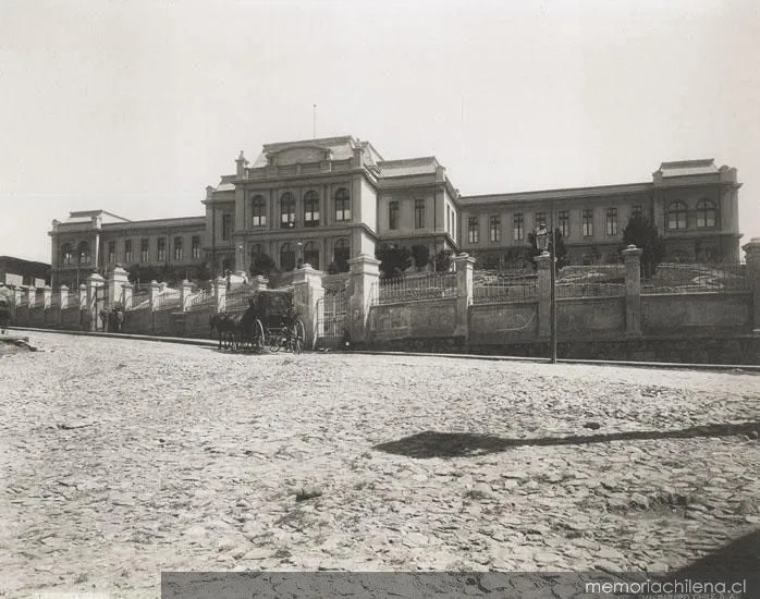 Escuela Naval de Valparaíso, 1910 — 1910 | Chile de Ayer