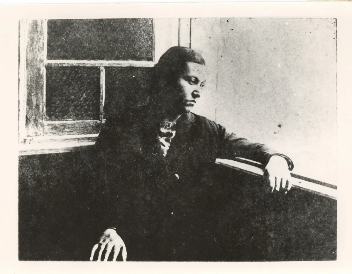 Gabriela Mistral, circa 1919. Archivo del Escritor