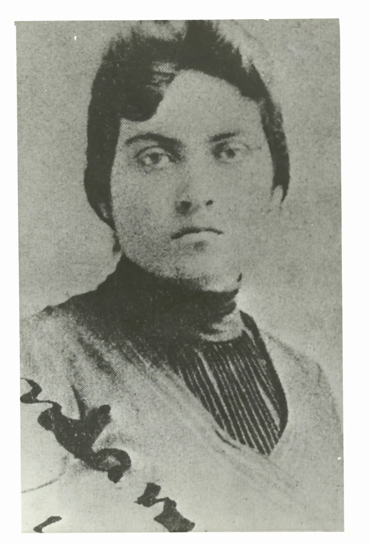 Gabriela Mistral, circa 1906. Archivo del Escritor, Colección Gabriela Mistral