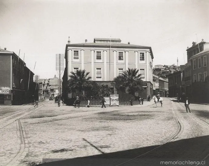 Plaza Anibal Pinto, hacia 1900 — 1900 | Chile de Ayer