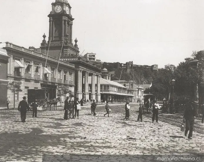 Plaza de la Victoria, 1900 — 1900 | Chile de Ayer