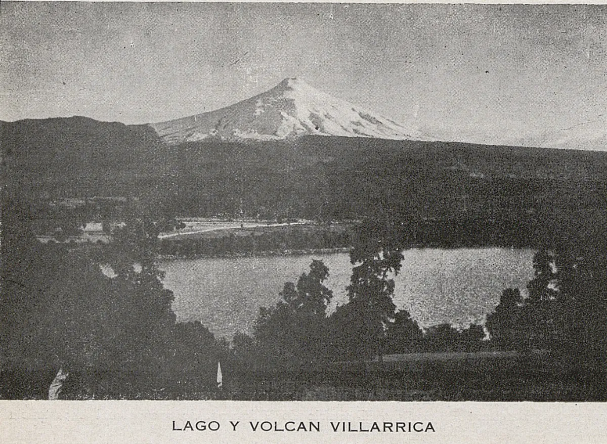 Lago y Volcán Villarrica, 1939 — 1939 | Chile de Ayer