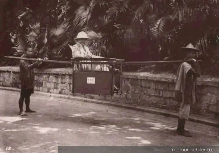 Juan Guzmán Cruchaga en Hong-Kong, hacia 1926 — 1926 | Chile de Ayer