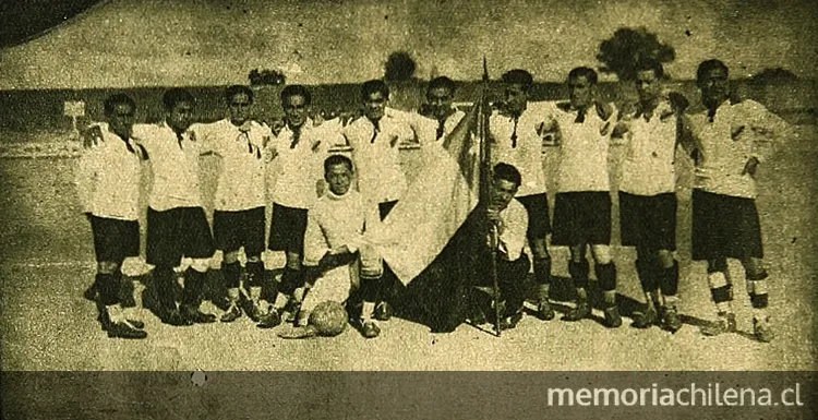 Equipo de Colo-Colo en el que David Arellano actuó por última vez, 1927 — 1927 | Chile de Ayer