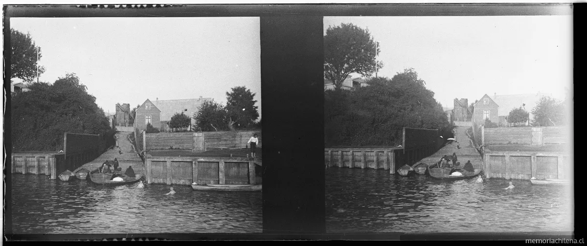 Una calle desde el Río Torreón, Valdivia, 1907 — 1907 | Chile de Ayer