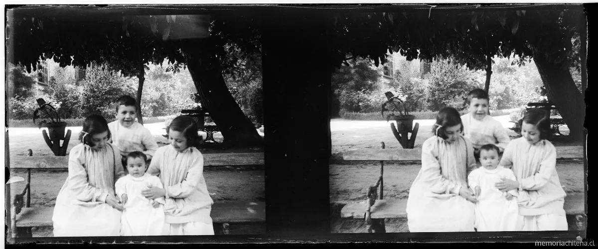Niñas Valdés Alonso — 1906 | Chile de Ayer