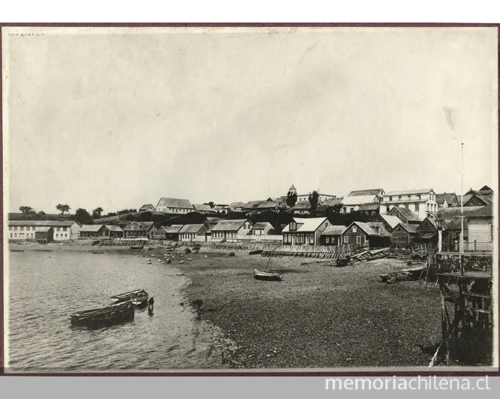 Vista de la ciudad de Calbuco, 1915 — 1915 | Chile de Ayer