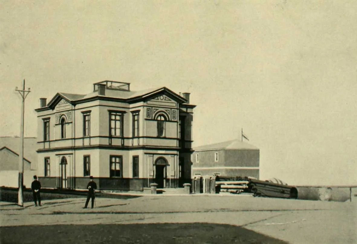 Edificio de la Gobernación Marítima en Punta Arenas, 1906 — 1906 | Chile de Ayer