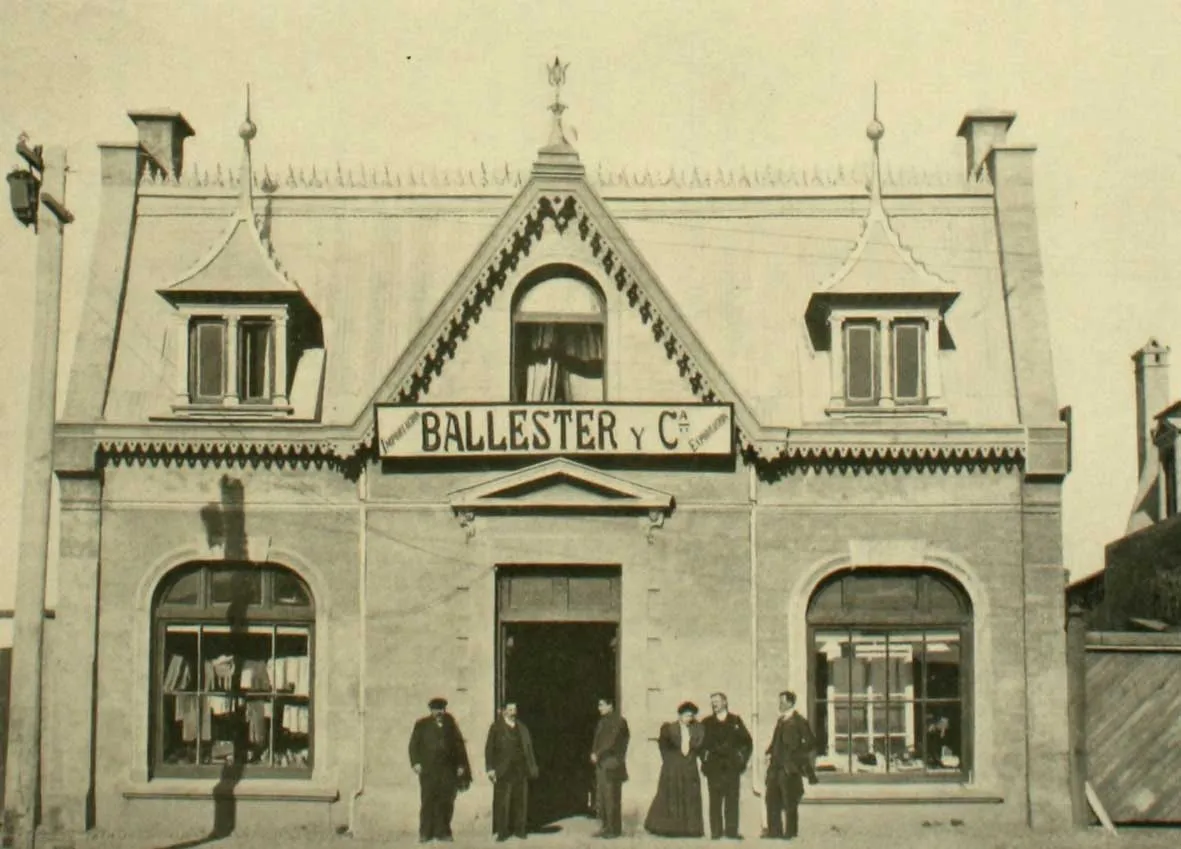 Casa de comercio de Ballester y Cia., Punta Arenas, 1906 — 1906 | Chile de Ayer
