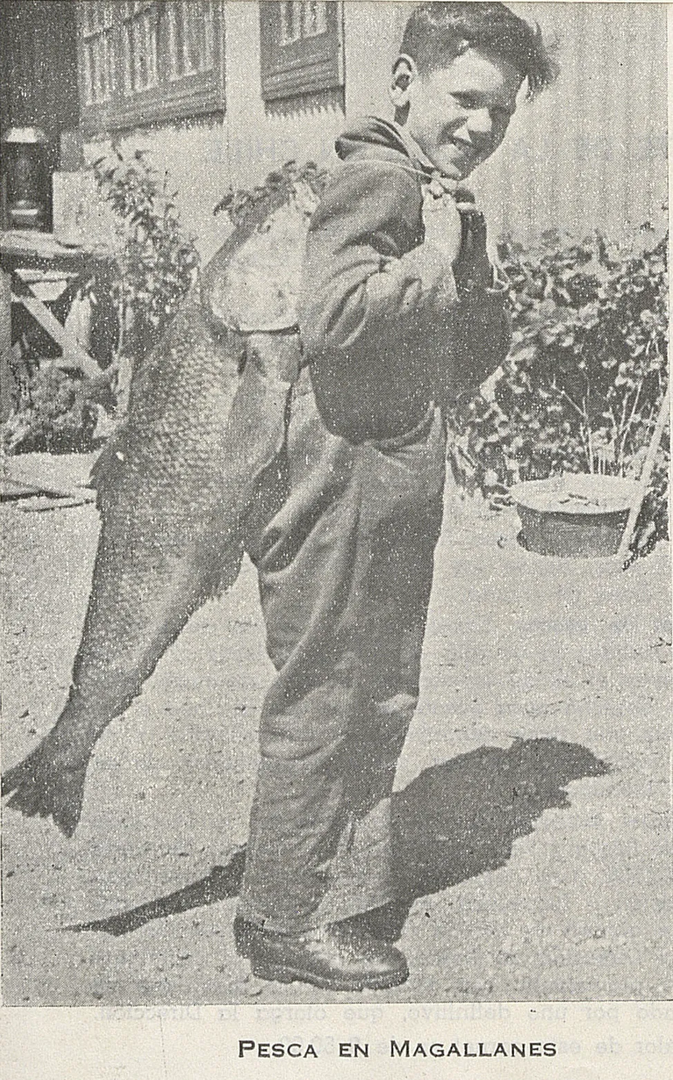 Pesca en Magallanes, 1945 — 1945 | Chile de Ayer