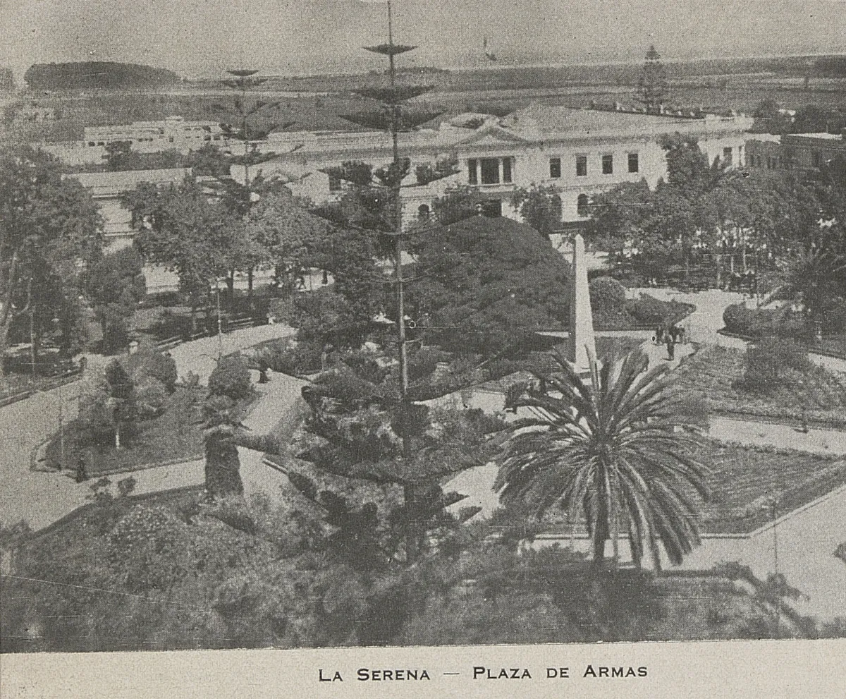 Plaza de Armas, La Serena, 1945 — 1945 | Chile de Ayer