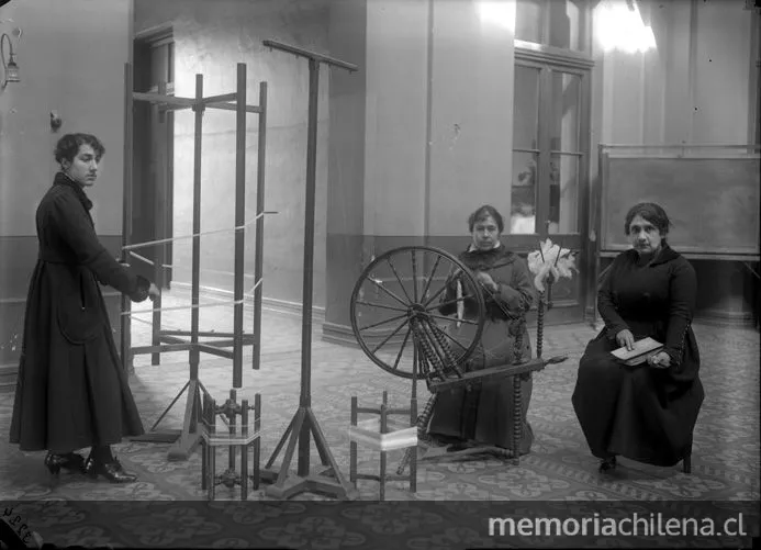 Hilanderas — 1907 | Chile de Ayer