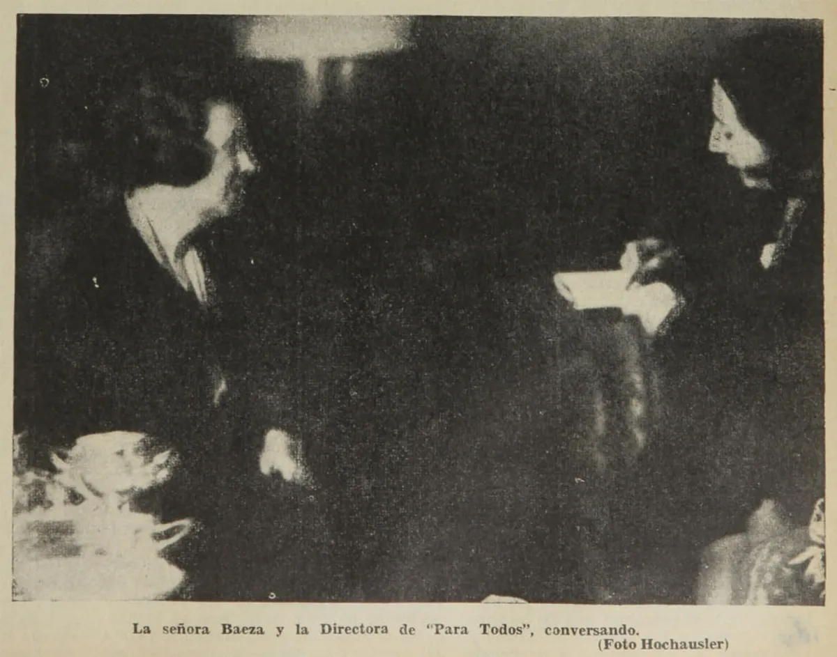 María Martos O’Neil de Baeza y María Monvel — 1931 | Chile de Ayer