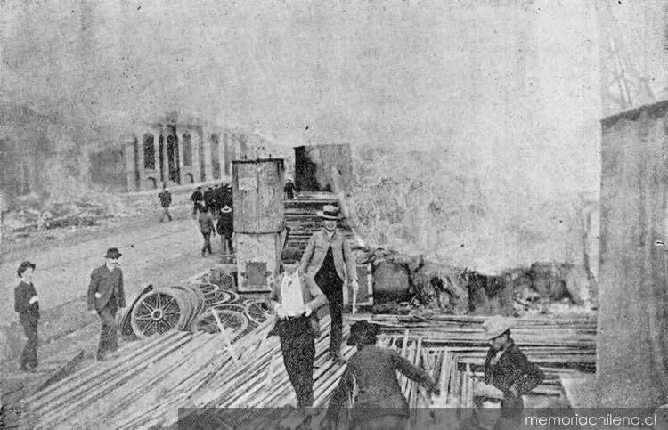 Puerto Malecón en llamas, 1903 — 1903 | Chile de Ayer