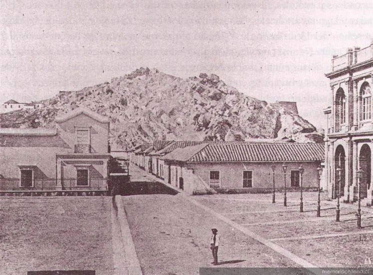 Vista del Cerro Santa Lucía antes de su remodelación — 1870 | Chile de Ayer