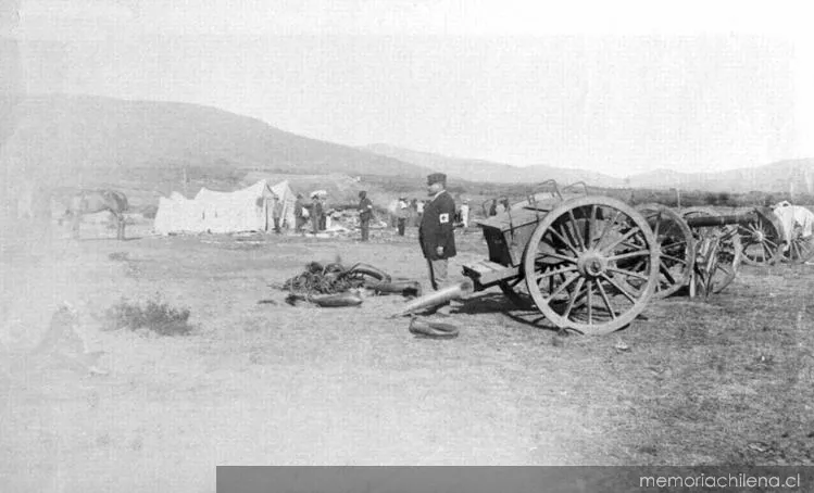 Campamento militar horas antes de la Batalla de Concón, 1891 — 1891 | Chile de Ayer