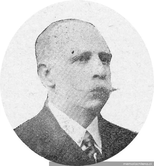 Julio Vicuña Cifuentes, hacia 1910 — 1910 | Chile de Ayer