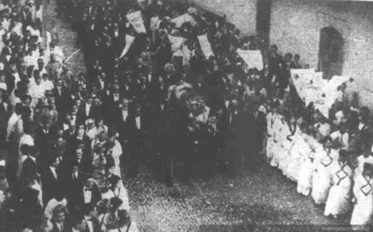 Cortejo fúnebre de Rubén Darío, 1916 — 1916 | Chile de Ayer
