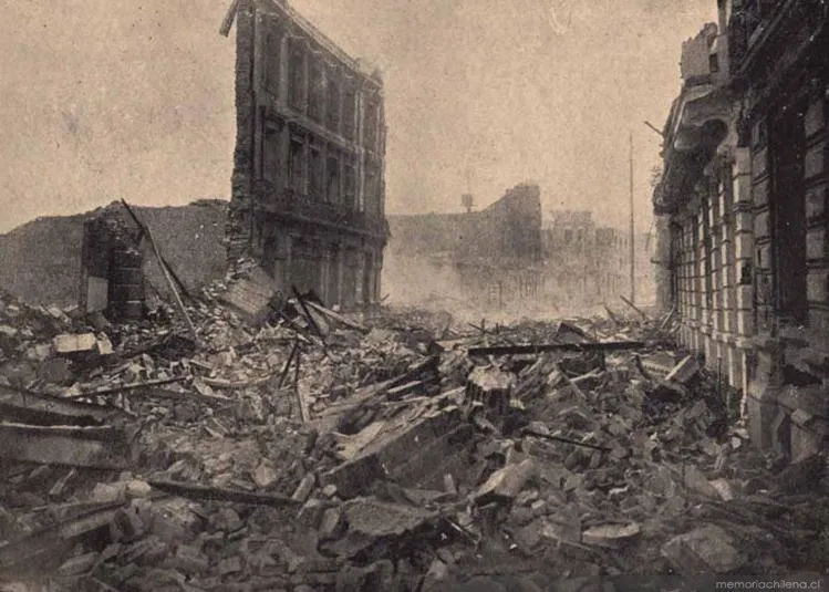 Calle Blanco esquina Edwards, Valparaíso, tras el terremoto de 1906 — 1906 | Chile de Ayer